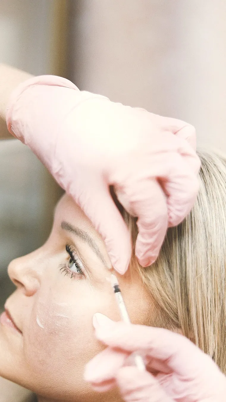 Collagen Stimulator — membangun kolagen secara bertahap untuk kekencangan kulit