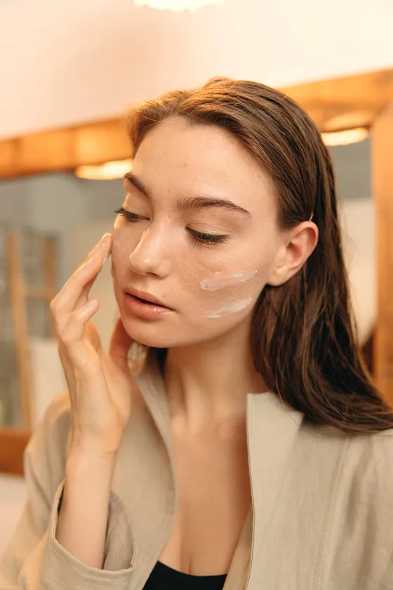 Chemical Peeling di Laasya Derma Clinic — eksfoliasi terkontrol untuk memperbarui permukaan kulit